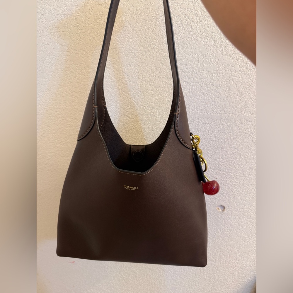 COACH Brooklyn Shoulder Bag 28 in Maple